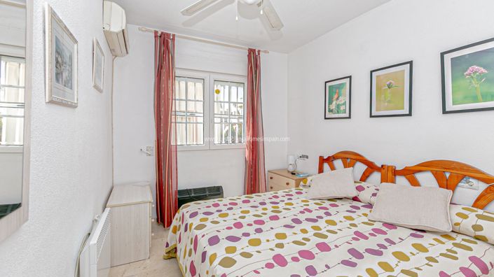 Image No.13-2 Bed Bungalow for sale