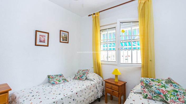 Image No.22-2 Bed Bungalow for sale