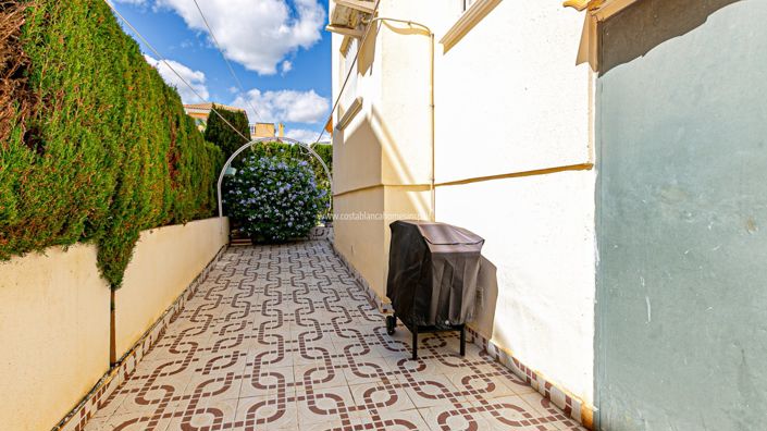 Image No.27-2 Bed Bungalow for sale