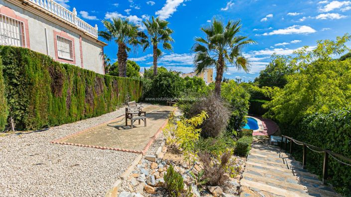 Image No.38-2 Bed Bungalow for sale