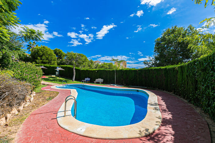 Image No.39-2 Bed Bungalow for sale