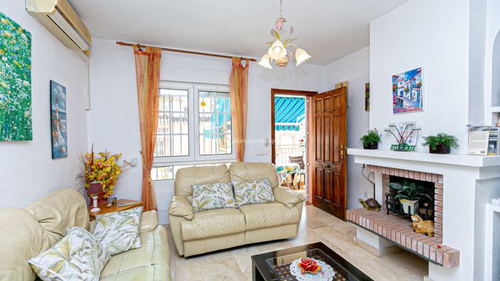 Image No.6-2 Bed Bungalow for sale