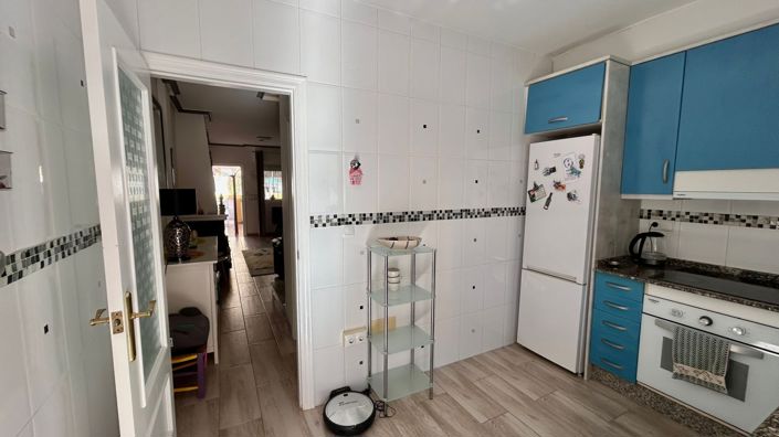 Image No.11-3 Bed Townhouse for sale