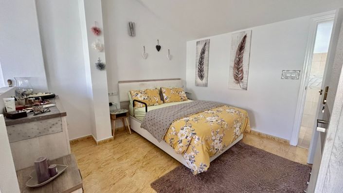 Image No.23-3 Bed Townhouse for sale