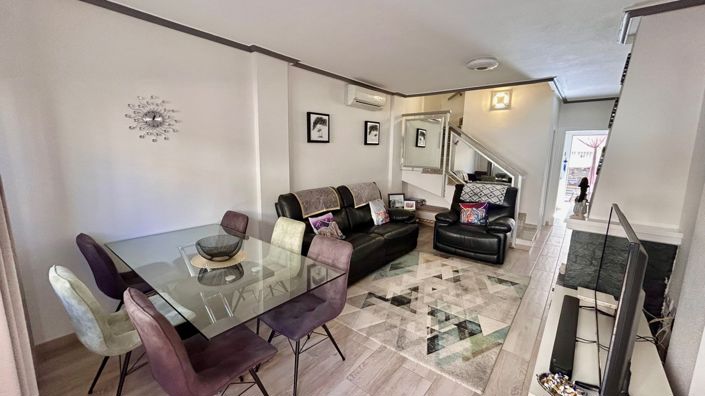 Image No.1-3 Bed Townhouse for sale