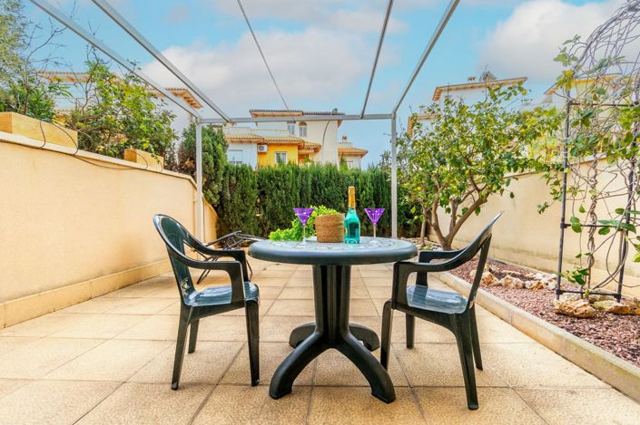 Image No.18-2 Bed Apartment for sale