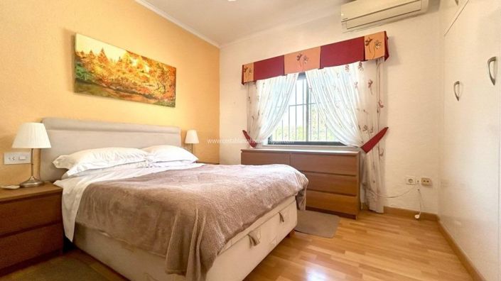 Image No.37-3 Bed Villa for sale