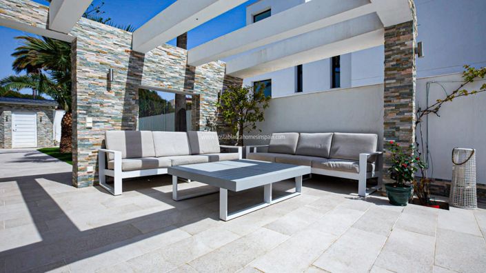 Image No.36-4 Bed Villa for sale