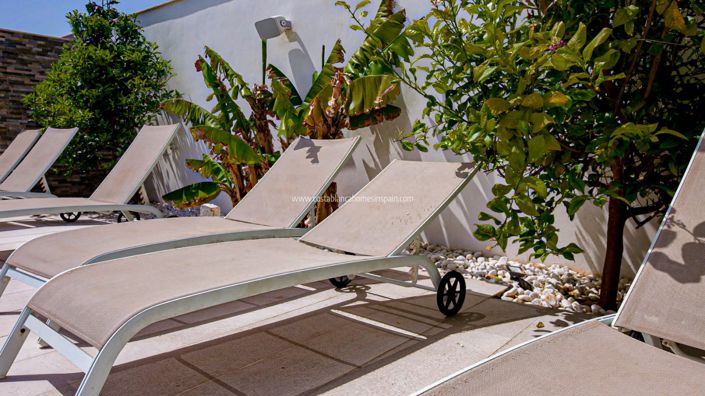 Image No.37-4 Bed Villa for sale