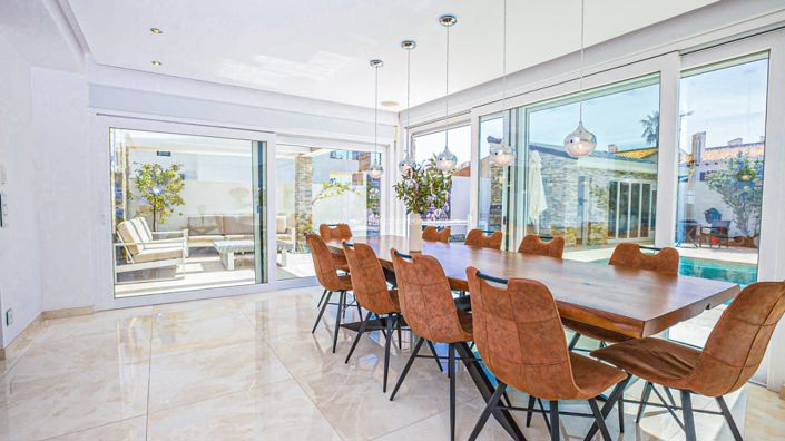 Image No.5-4 Bed Villa for sale