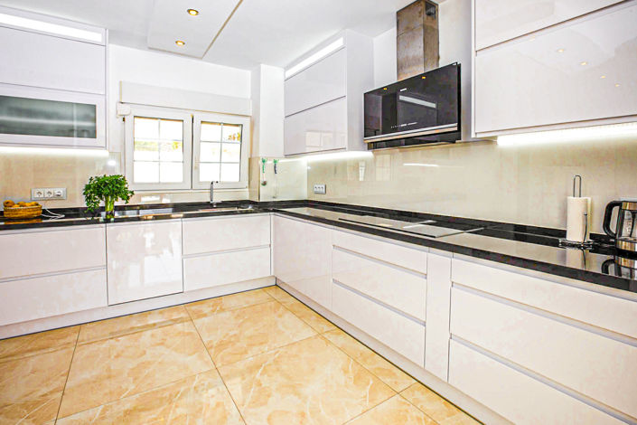 Image No.9-4 Bed Villa for sale