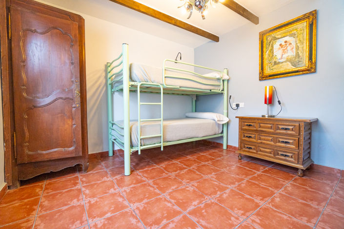 Image No.17-9 Bed Villa for sale