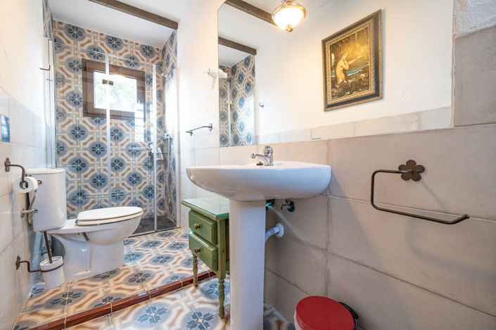 Image No.21-9 Bed Villa for sale