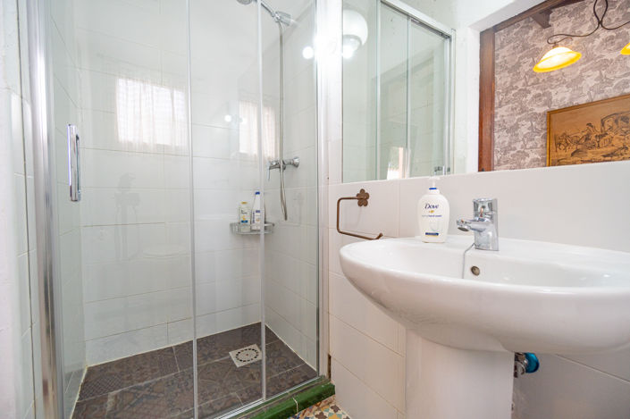 Image No.22-9 Bed Villa for sale