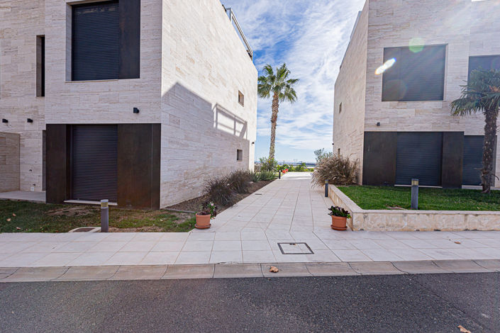 Image No.33-2 Bed Bungalow for sale