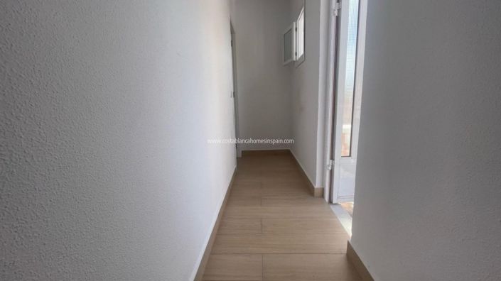 Image No.23-Villa de 4 chambres à vendre à Playa Flamenca