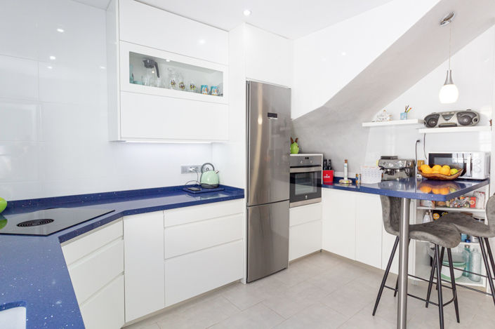 Image No.12-3 Bed Property for sale