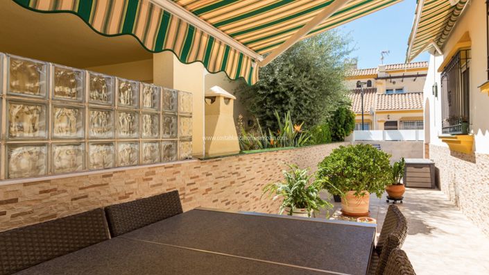 Image No.2-3 Bed Property for sale