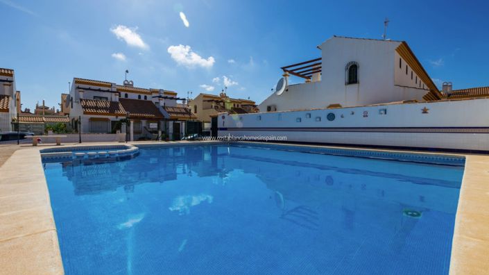 Image No.4-3 Bed Property for sale