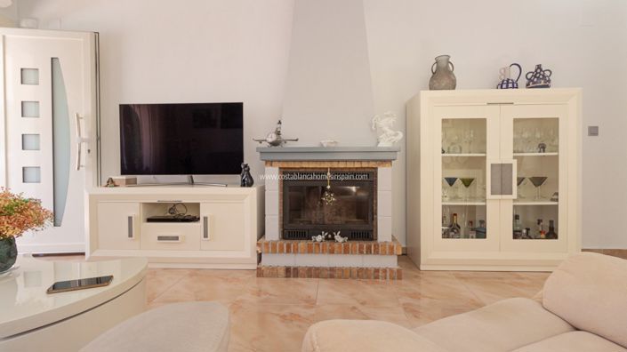 Image No.7-3 Bed Property for sale