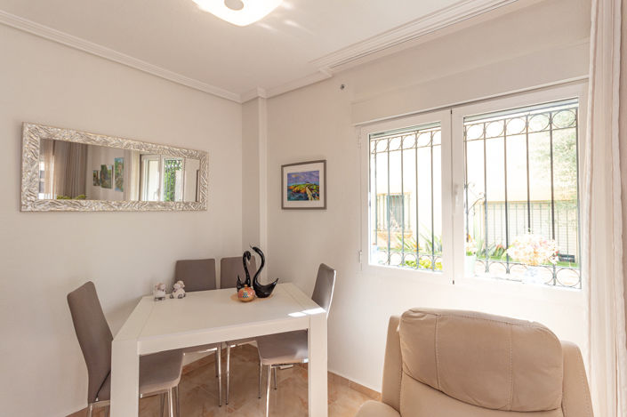 Image No.9-3 Bed Property for sale