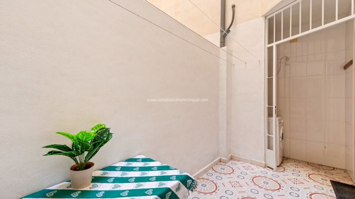 Image No.11-2 Bed Apartment for sale