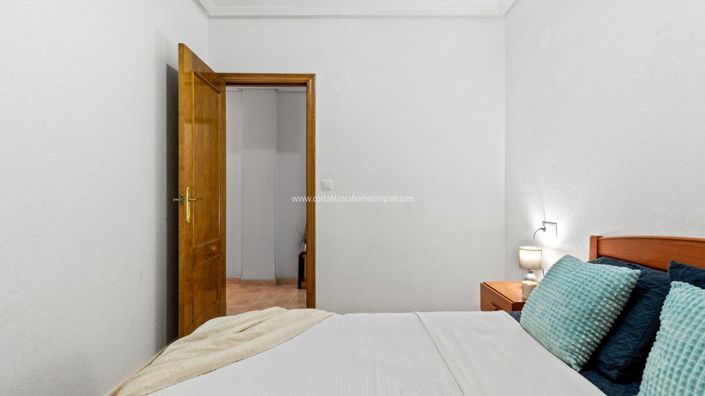 Image No.15-2 Bed Apartment for sale