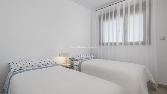 Image No.7-2 Bed Apartment for sale