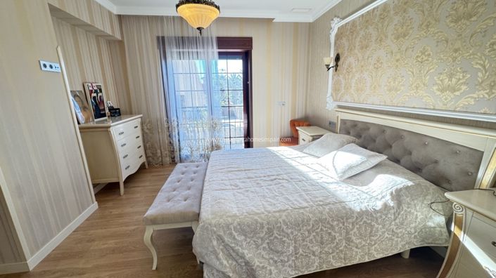 Image No.32-4 Bed Villa for sale