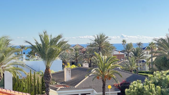 Image No.33-4 Bed Villa for sale