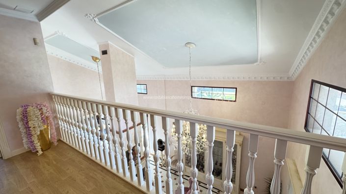 Image No.23-4 Bed Villa for sale