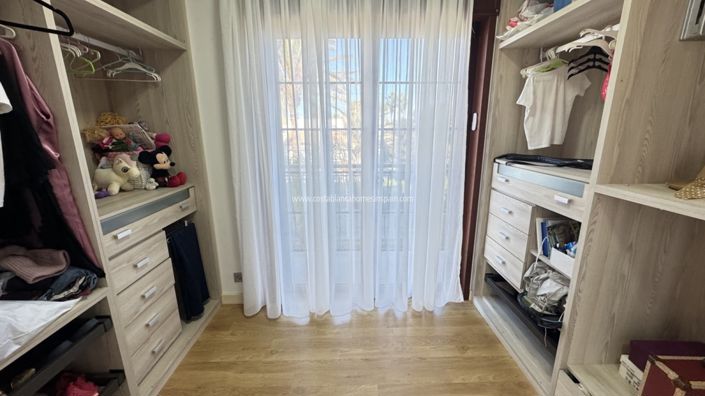 Image No.31-4 Bed Villa for sale