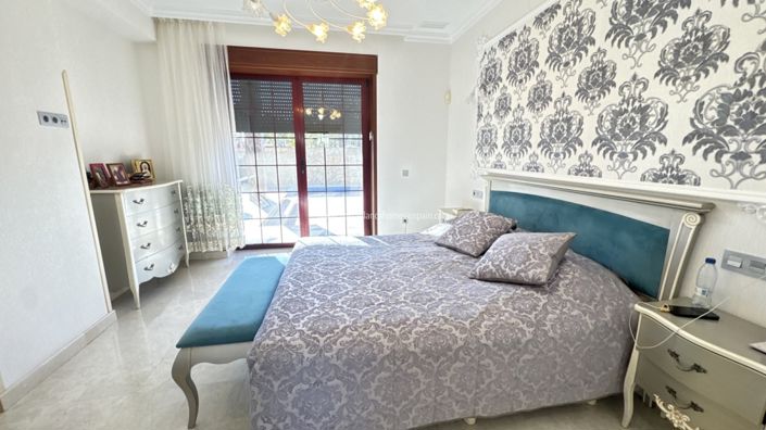 Image No.16-4 Bed Villa for sale