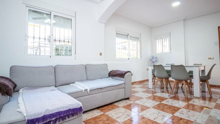 Image No.5-2 Bed Property for sale