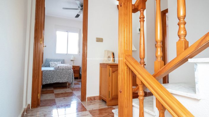 Image No.14-2 Bed Property for sale