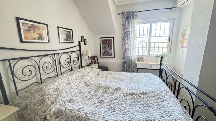 Image No.12-2 Bed Apartment for sale