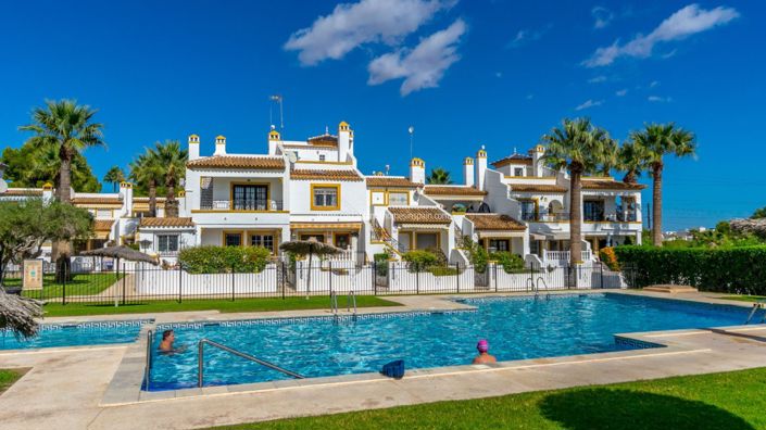 Image No.22-3 Bed Apartment for sale