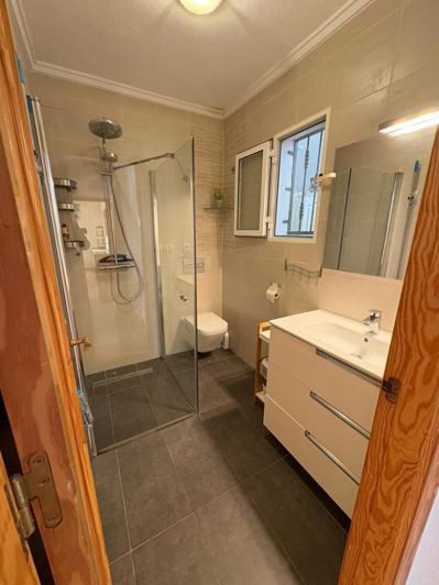 Image No.11-3 Bed Property for sale