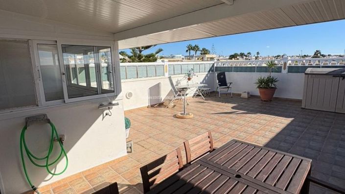 Image No.21-3 Bed Property for sale