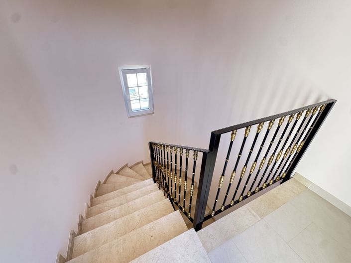 Image No.10-4 Bed Villa for sale