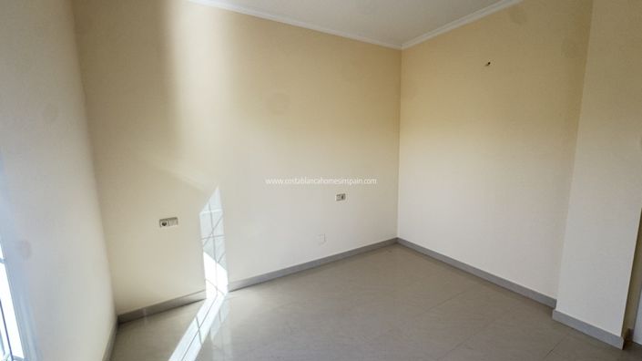 Image No.15-4 Bed Villa for sale