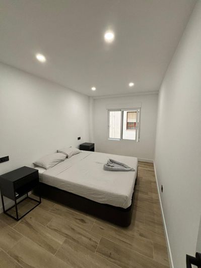 Image No.14-3 Bed Apartment for sale