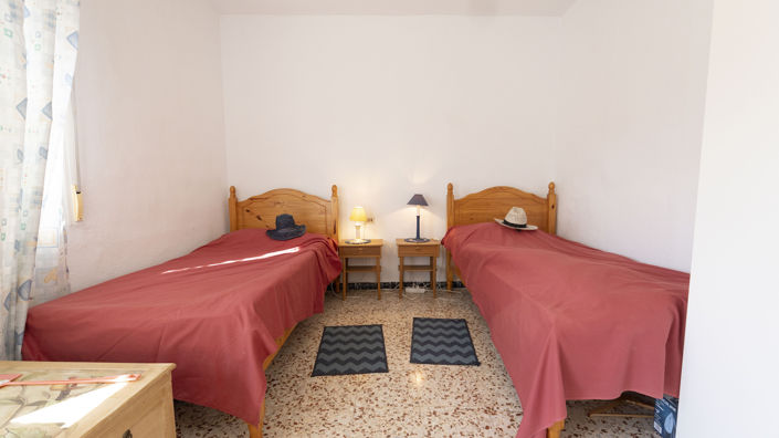 Image No.21-3 Bed Townhouse for sale