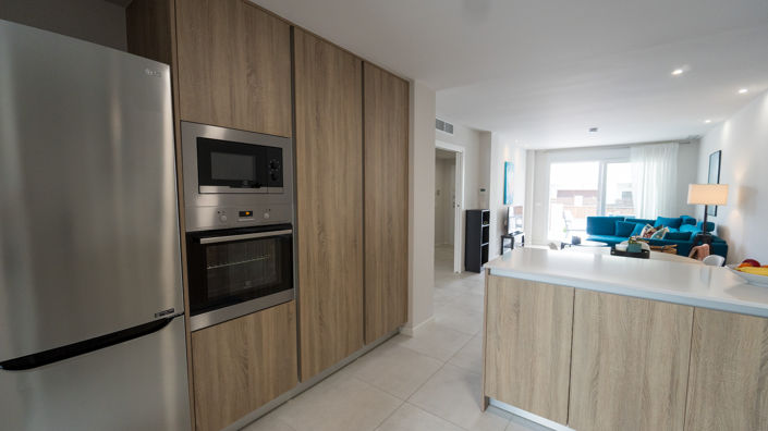 Image No.17-4 Bed Townhouse for sale