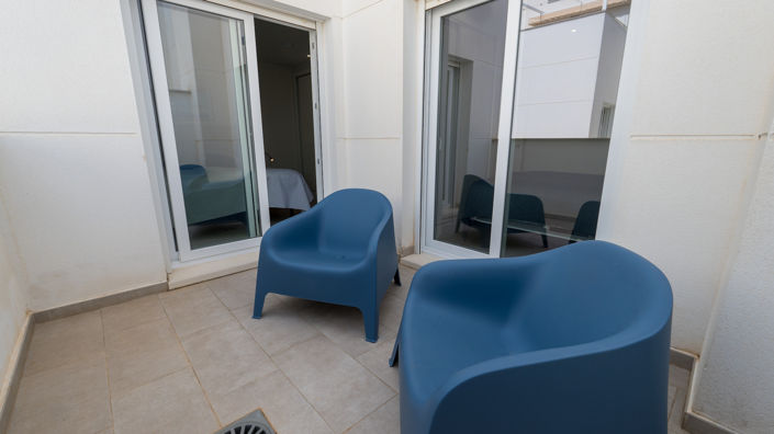 Image No.24-4 Bed Townhouse for sale