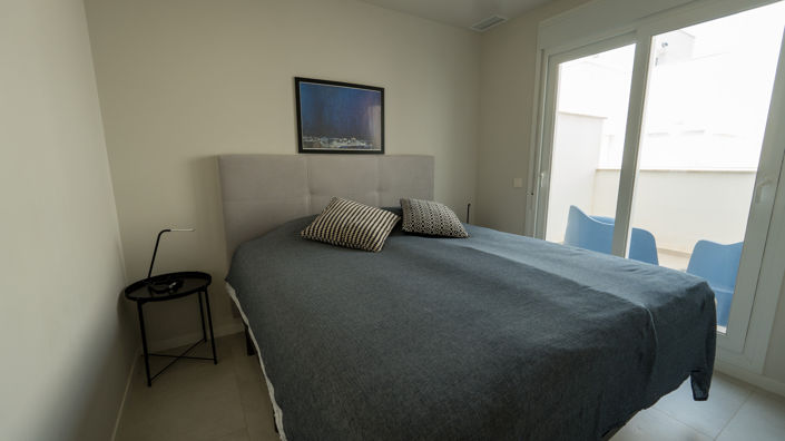 Image No.25-4 Bed Townhouse for sale