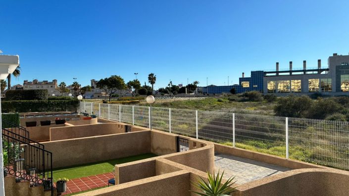 Image No.44-2 Bed Apartment for sale