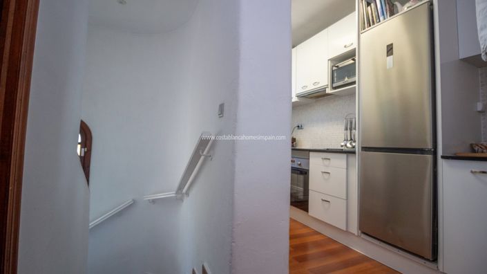 Image No.14-2 Bed Property for sale