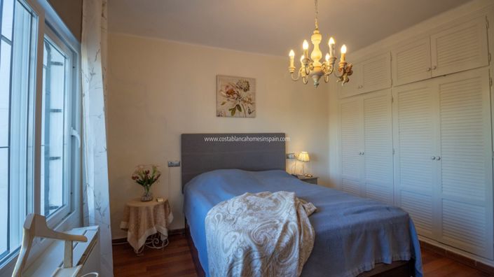 Image No.19-2 Bed Property for sale