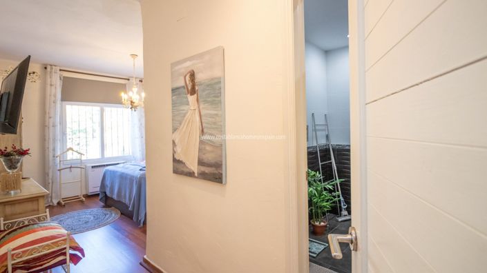 Image No.15-2 Bed Property for sale